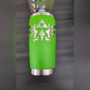 Zelda Triforce green medium logo tumbler